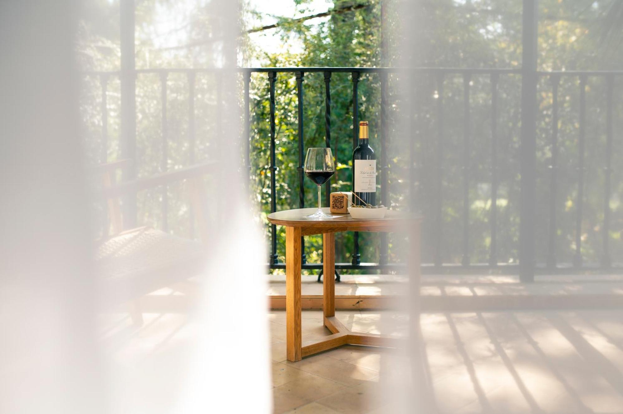 סביליה Hotel Legado Alcazar (Adults Only) מראה חיצוני תמונה