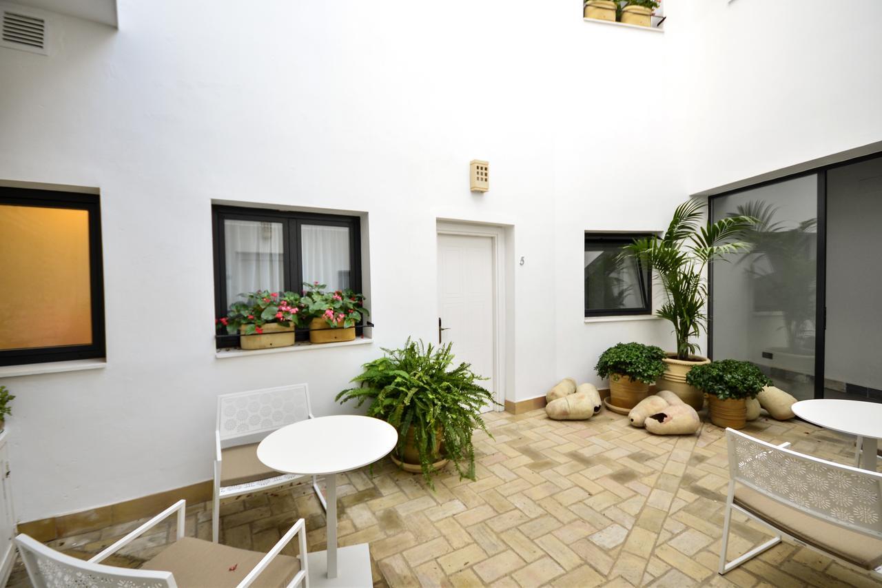 סביליה Hotel Legado Alcazar (Adults Only) מראה חיצוני תמונה