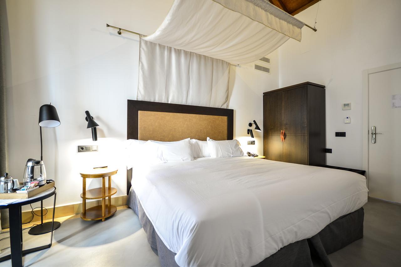 סביליה Hotel Legado Alcazar (Adults Only) מראה חיצוני תמונה